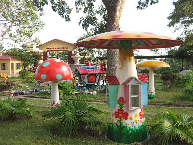 Bộ tủ sách cây nấm